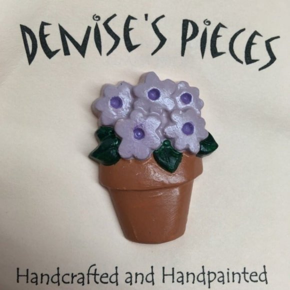 Flowerpot Easter Pin Brooch Purple Flowers Flower Pot Terra-cotta Brown Green - Picture 1 of 2